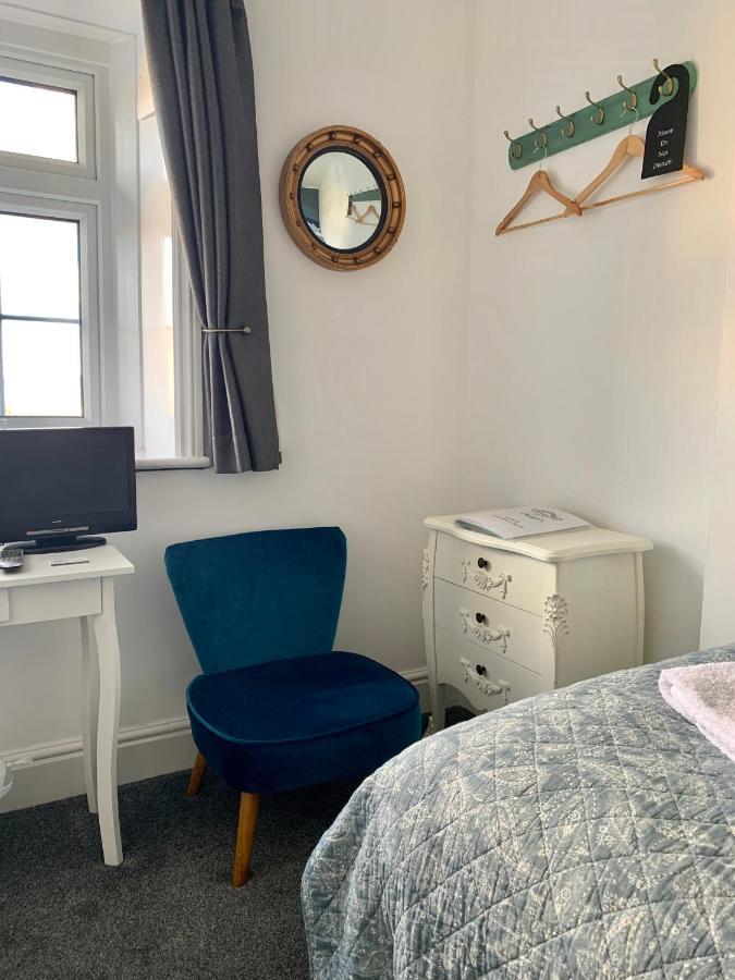 The Nags Head Hotell Lyme Regis Exteriör bild