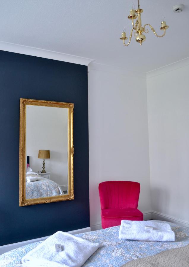 The Nags Head Hotell Lyme Regis Exteriör bild